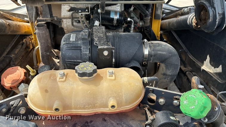 image for item EN5591 2021 John Deere 325G tracked skid steer loader