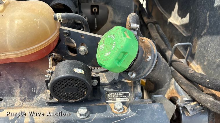 image for item EN5591 2021 John Deere 325G tracked skid steer loader