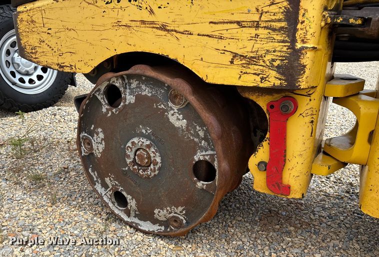 image for item EN5592 2012 Bomag BMP 8500 trench compactor