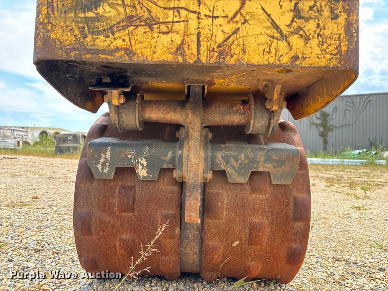 image for item EN5592 2012 Bomag BMP 8500 trench compactor