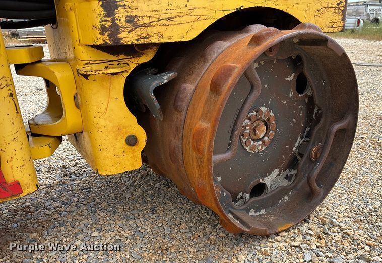 image for item EN5592 2012 Bomag BMP 8500 trench compactor