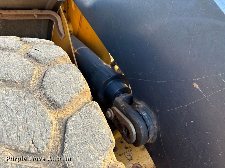 image for item EN5595 2014 John Deere 544K wheel loader