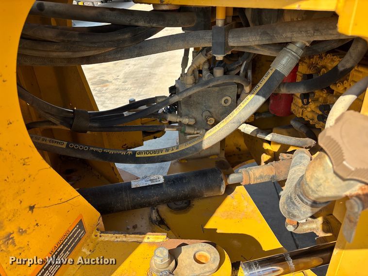 image for item EN5595 2014 John Deere 544K wheel loader