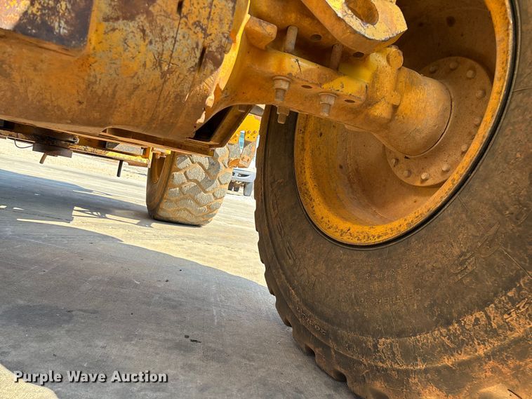 image for item EN5595 2014 John Deere 544K wheel loader