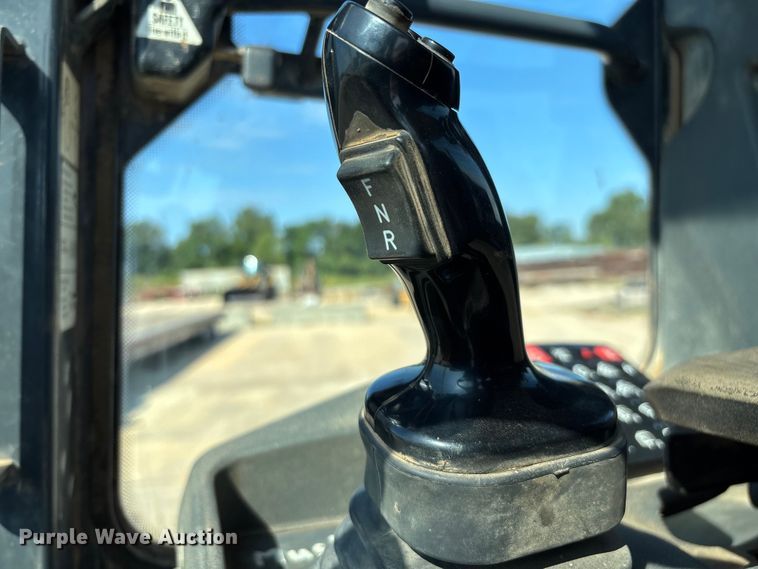 image for item EN5595 2014 John Deere 544K wheel loader