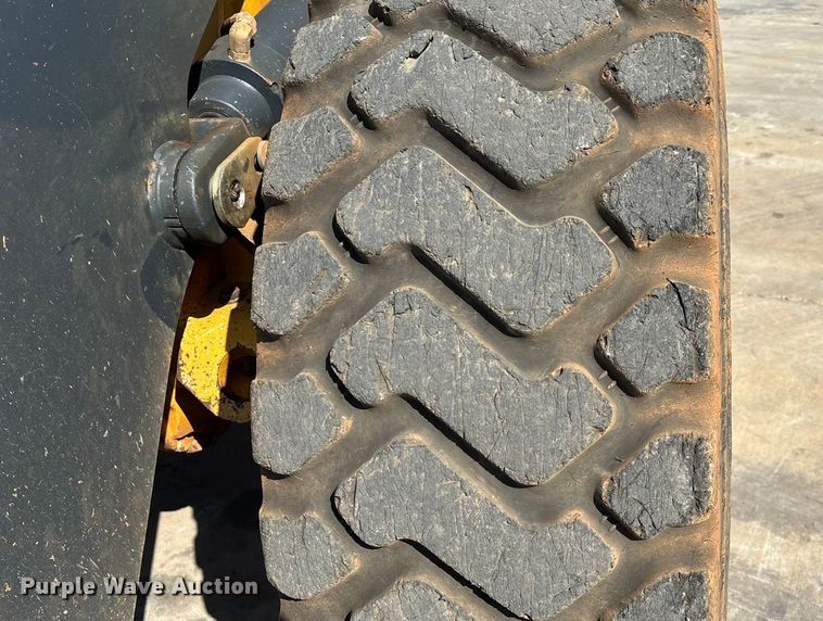 image for item EN5595 2014 John Deere 544K wheel loader