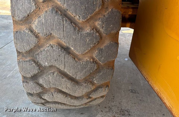 image for item EN5595 2014 John Deere 544K wheel loader