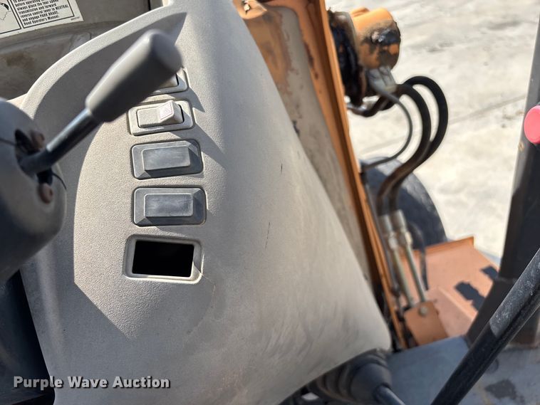 image for item EN5596 2006 Case 580 Super M Series 2 backhoe