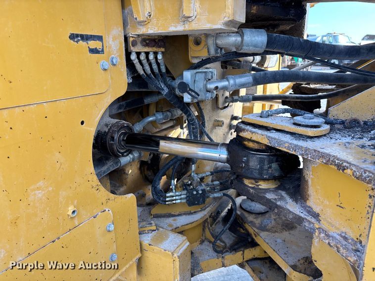 image for item EN5597 2012 Caterpillar 966K wheel loader