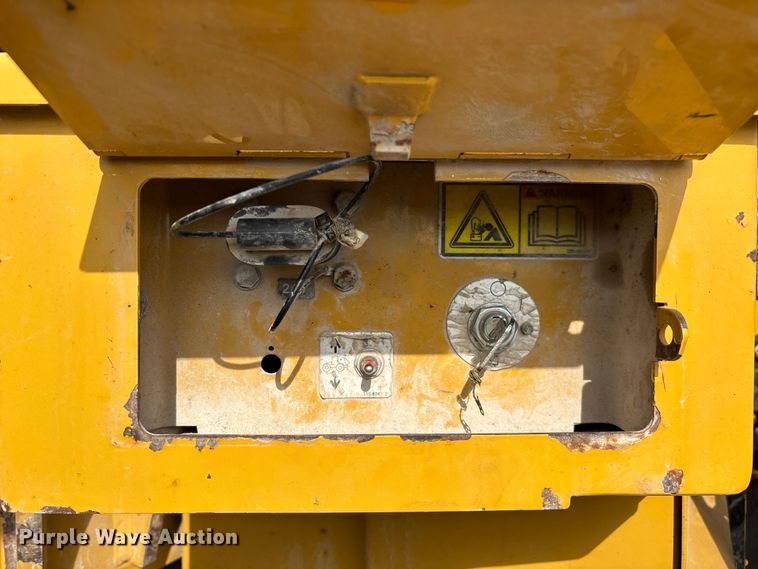 image for item EN5597 2012 Caterpillar 966K wheel loader