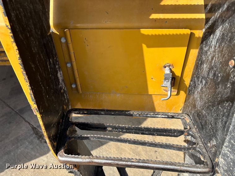 image for item EN5597 2012 Caterpillar 966K wheel loader