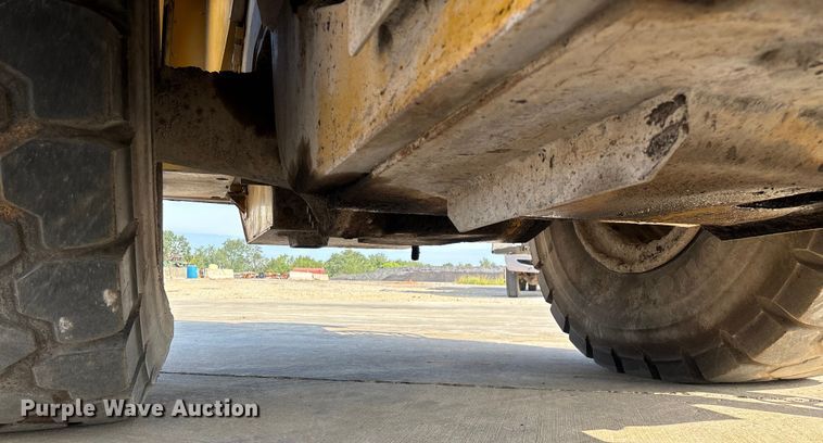 image for item EN5597 2012 Caterpillar 966K wheel loader