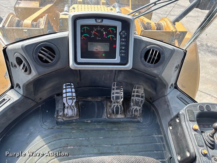 image for item EN5597 2012 Caterpillar 966K wheel loader