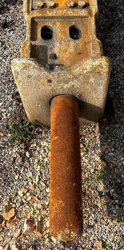 image for item EN5599 Breaker