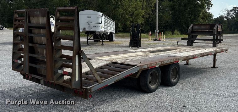 image for item EN5615 2004 Elite equipment trailer