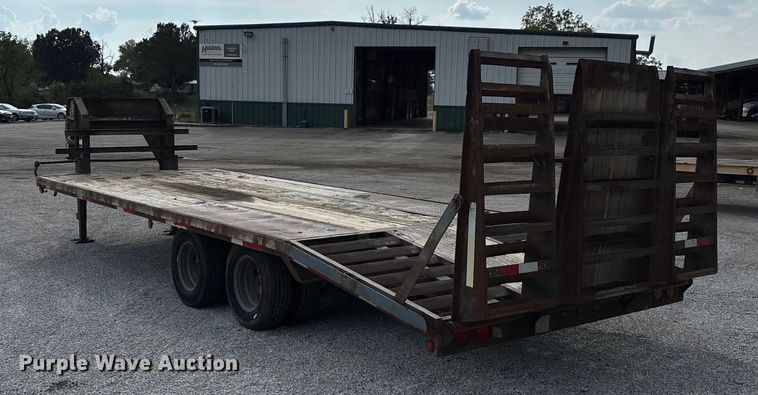 image for item EN5615 2004 Elite equipment trailer