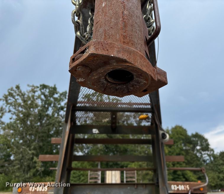 image for item EN5615 2004 Elite equipment trailer