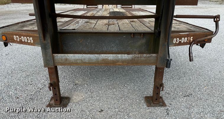 image for item EN5615 2004 Elite equipment trailer