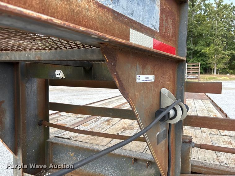 image for item EN5615 2004 Elite equipment trailer