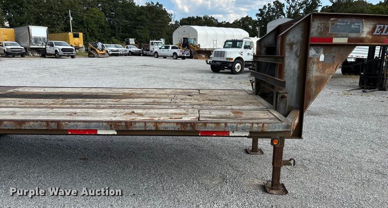 image for item EN5615 2004 Elite equipment trailer