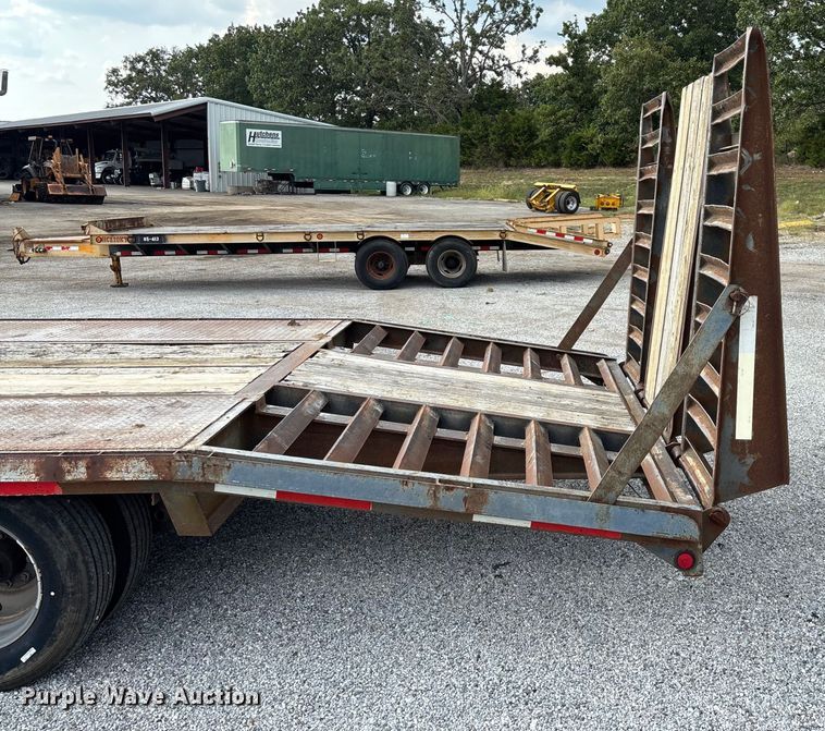 image for item EN5615 2004 Elite equipment trailer