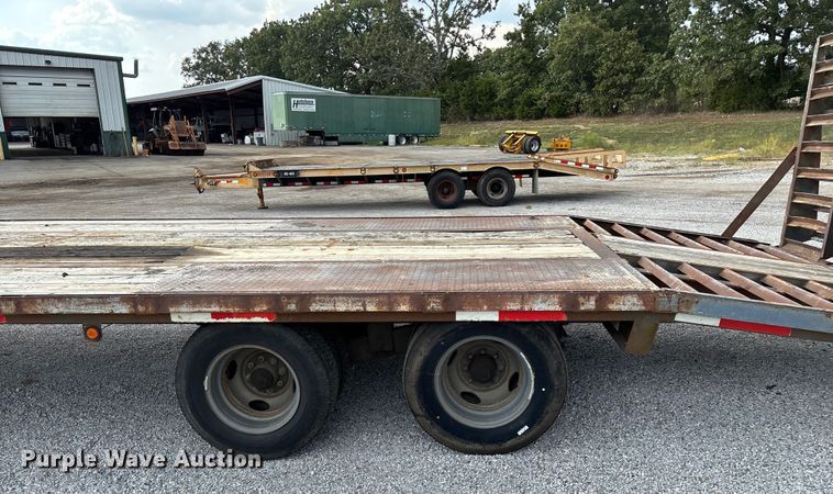 image for item EN5615 2004 Elite equipment trailer