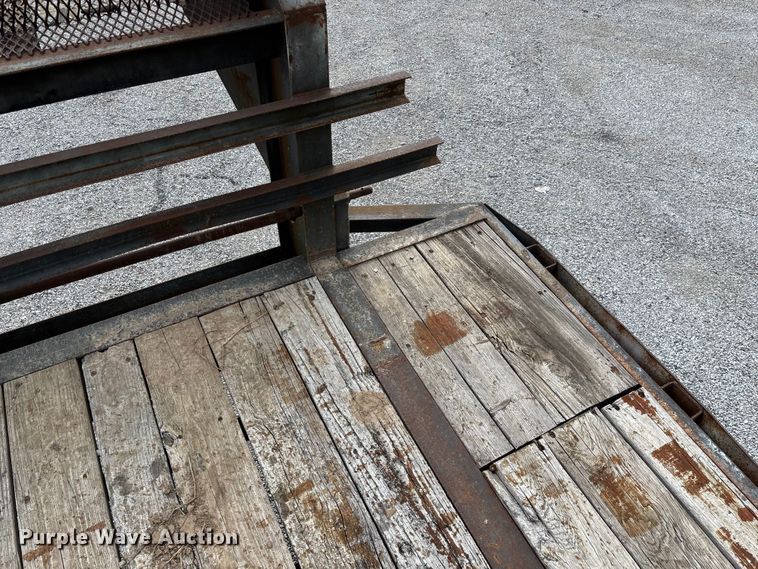 image for item EN5615 2004 Elite equipment trailer