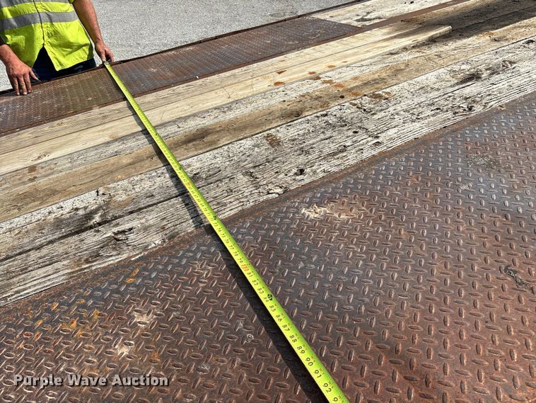 image for item EN5615 2004 Elite equipment trailer