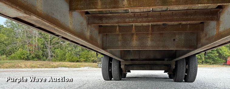 image for item EN5615 2004 Elite equipment trailer