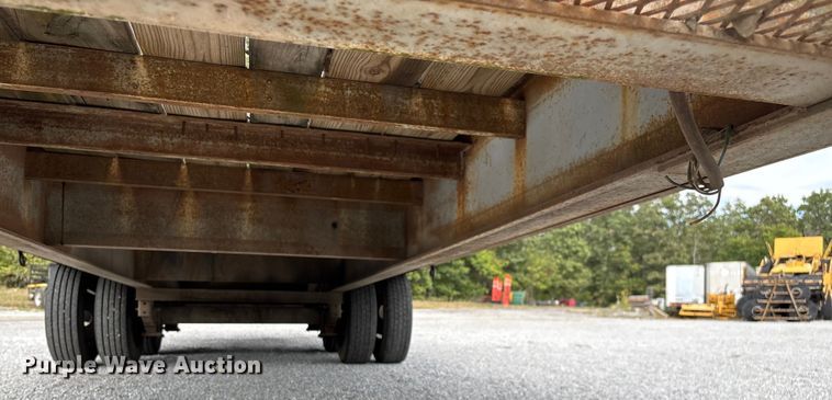 image for item EN5615 2004 Elite equipment trailer