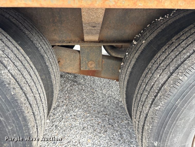 image for item EN5615 2004 Elite equipment trailer