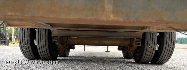 image for item EN5615 2004 Elite equipment trailer