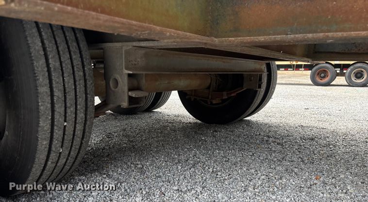 image for item EN5615 2004 Elite equipment trailer