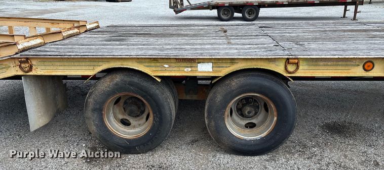 image for item EN5616 2005 Holden Industries HCZ20KT equipment trailer
