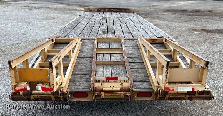 image for item EN5616 2005 Holden Industries HCZ20KT equipment trailer