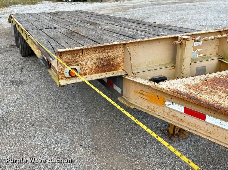 image for item EN5616 2005 Holden Industries HCZ20KT equipment trailer