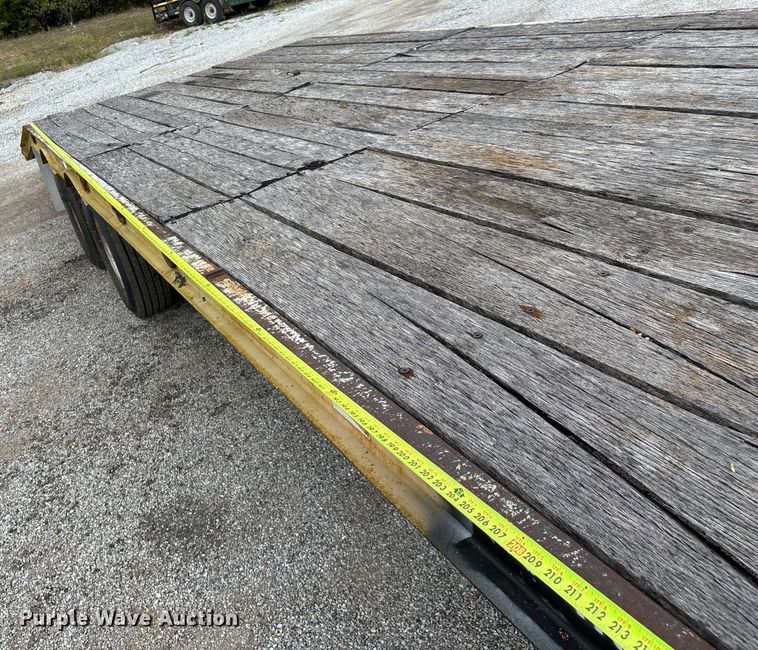 image for item EN5616 2005 Holden Industries HCZ20KT equipment trailer