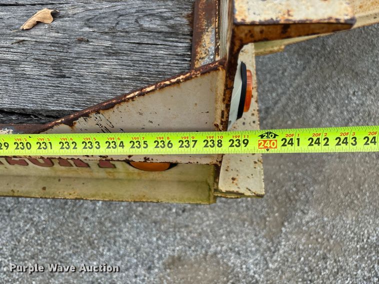 image for item EN5616 2005 Holden Industries HCZ20KT equipment trailer