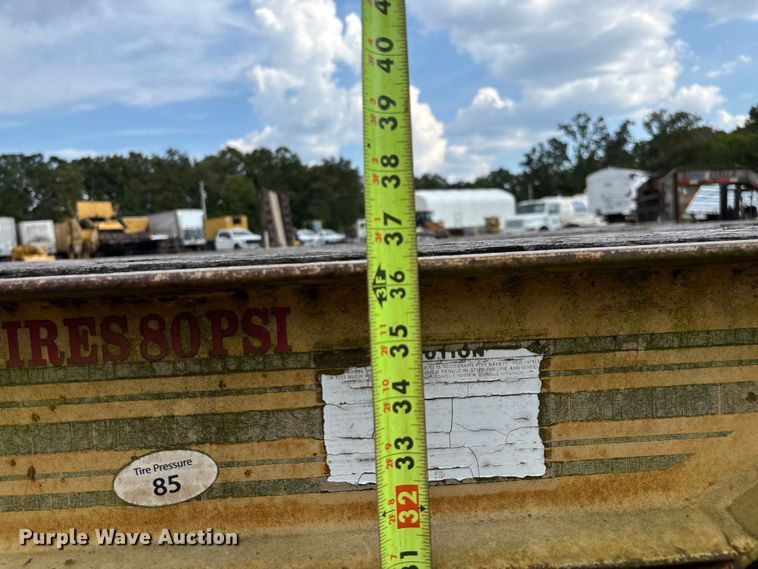 image for item EN5616 2005 Holden Industries HCZ20KT equipment trailer