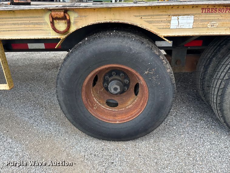 image for item EN5616 2005 Holden Industries HCZ20KT equipment trailer