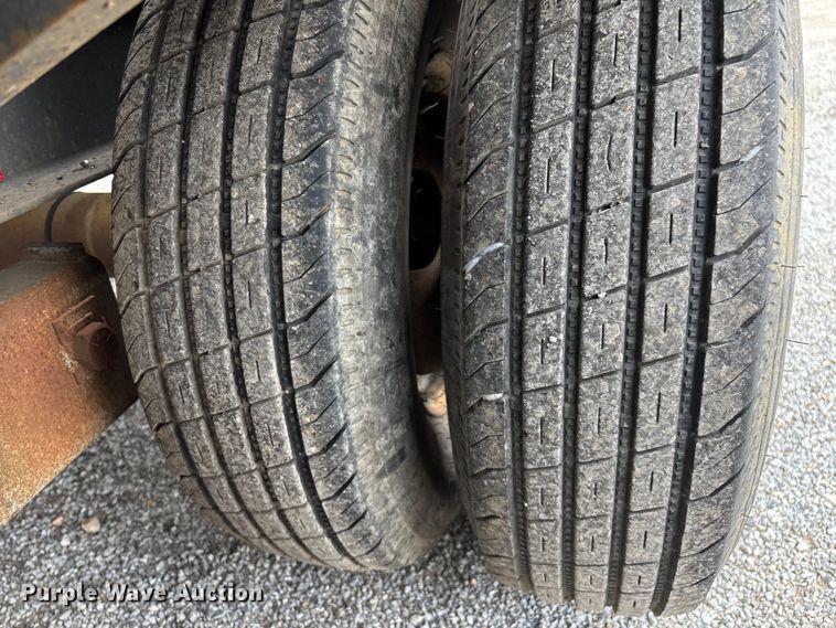 image for item EN5616 2005 Holden Industries HCZ20KT equipment trailer