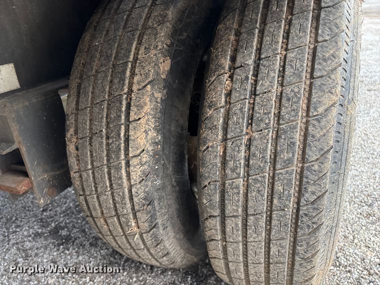 image for item EN5616 2005 Holden Industries HCZ20KT equipment trailer