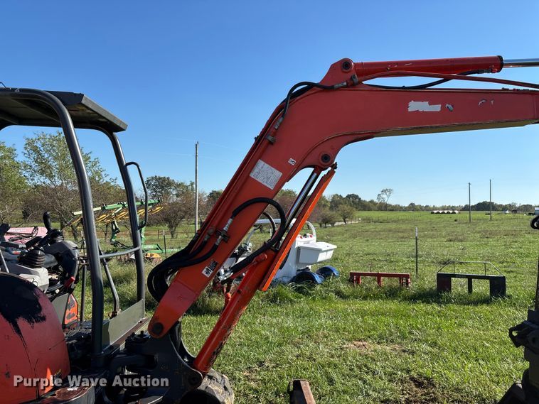 image for item EN5706 2006 Kubota U45 mini excavator