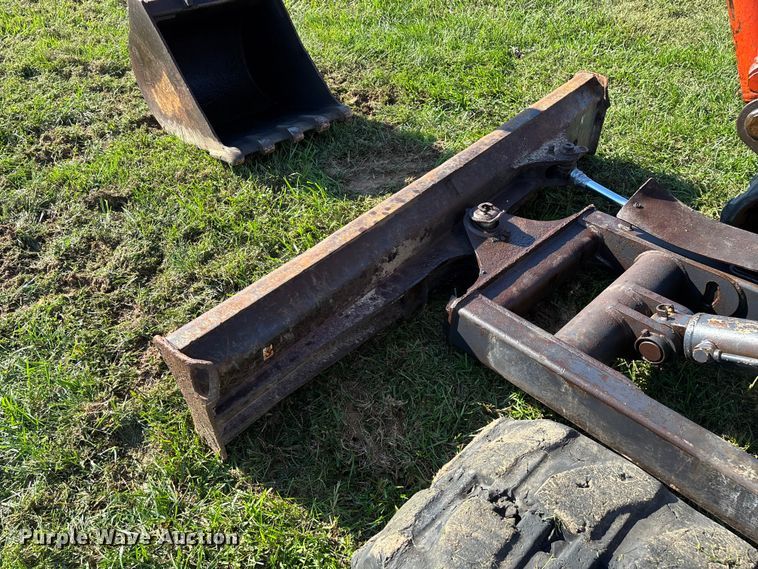 image for item EN5706 2006 Kubota U45 mini excavator