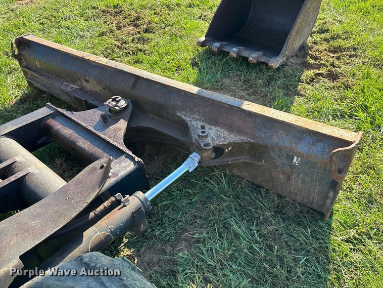 image for item EN5706 2006 Kubota U45 mini excavator