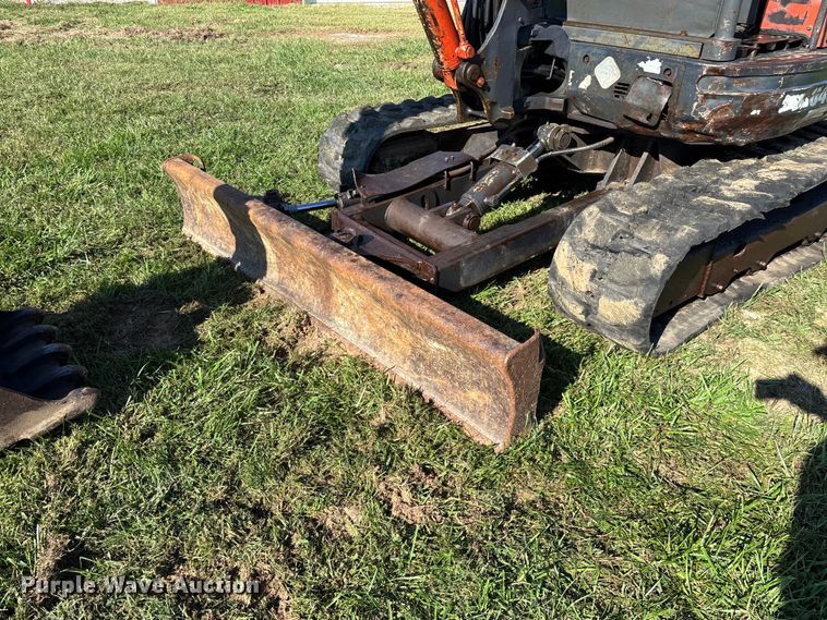 image for item EN5706 2006 Kubota U45 mini excavator