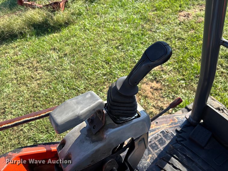 image for item EN5706 2006 Kubota U45 mini excavator