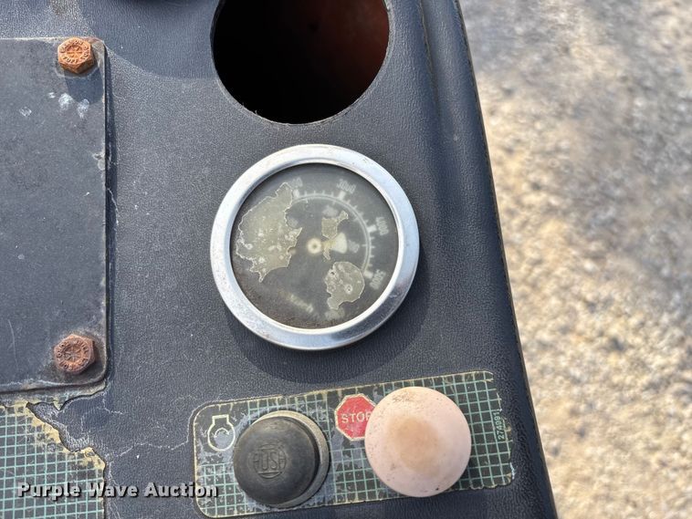 image for item EN5710 1998 Ditch Witch JT1720 directional boring unit