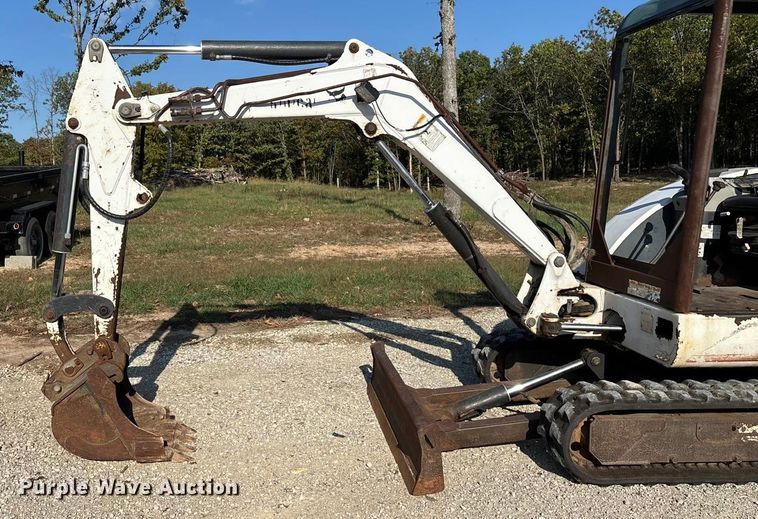 image for item EN5711 2001 Bobcat 331D  mini excavator