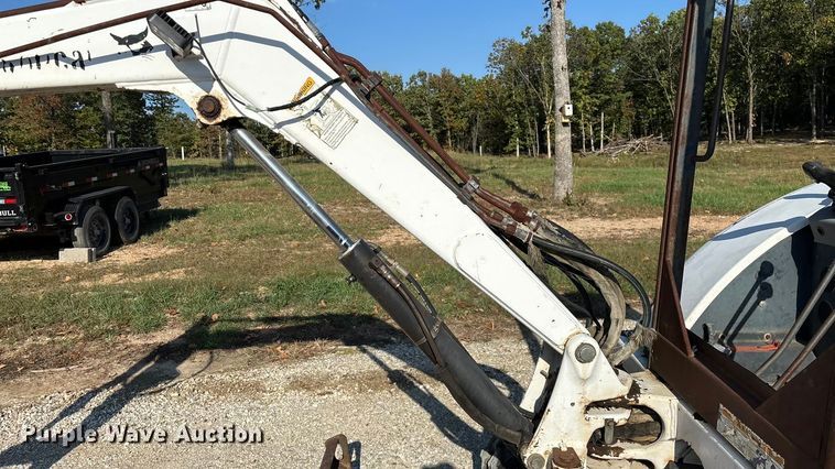 image for item EN5711 2001 Bobcat 331D  mini excavator